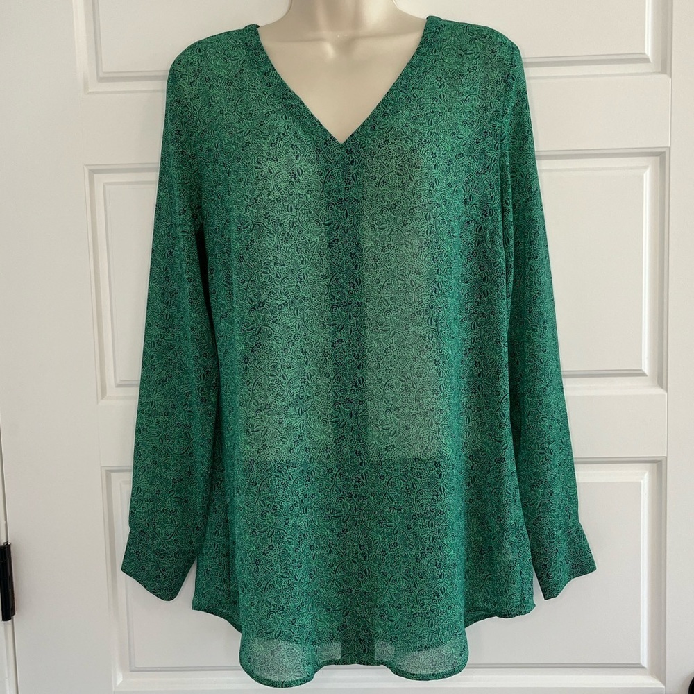 CAbi Bountiful Semi Sheer V-neck Blouse Green Vine Navy Long Sleeve Careerwear S